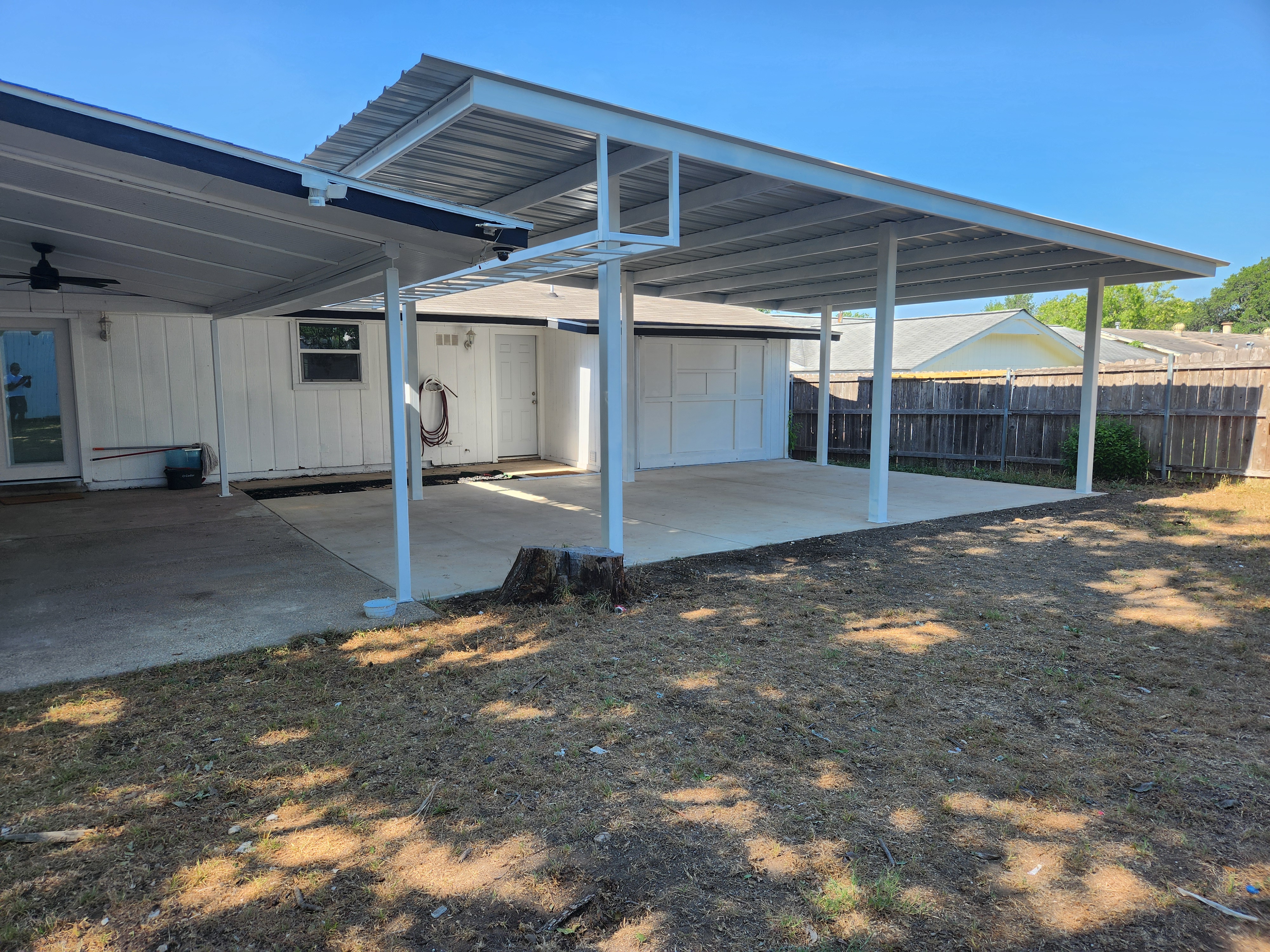 Lat pulldown machine